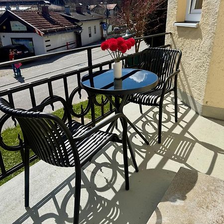 Liebelei Miesbach - Boutique-Apartment Mit Terrasse Im Zentrum מראה חיצוני תמונה